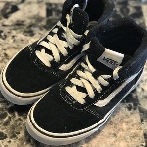 Black & white Vans size 2